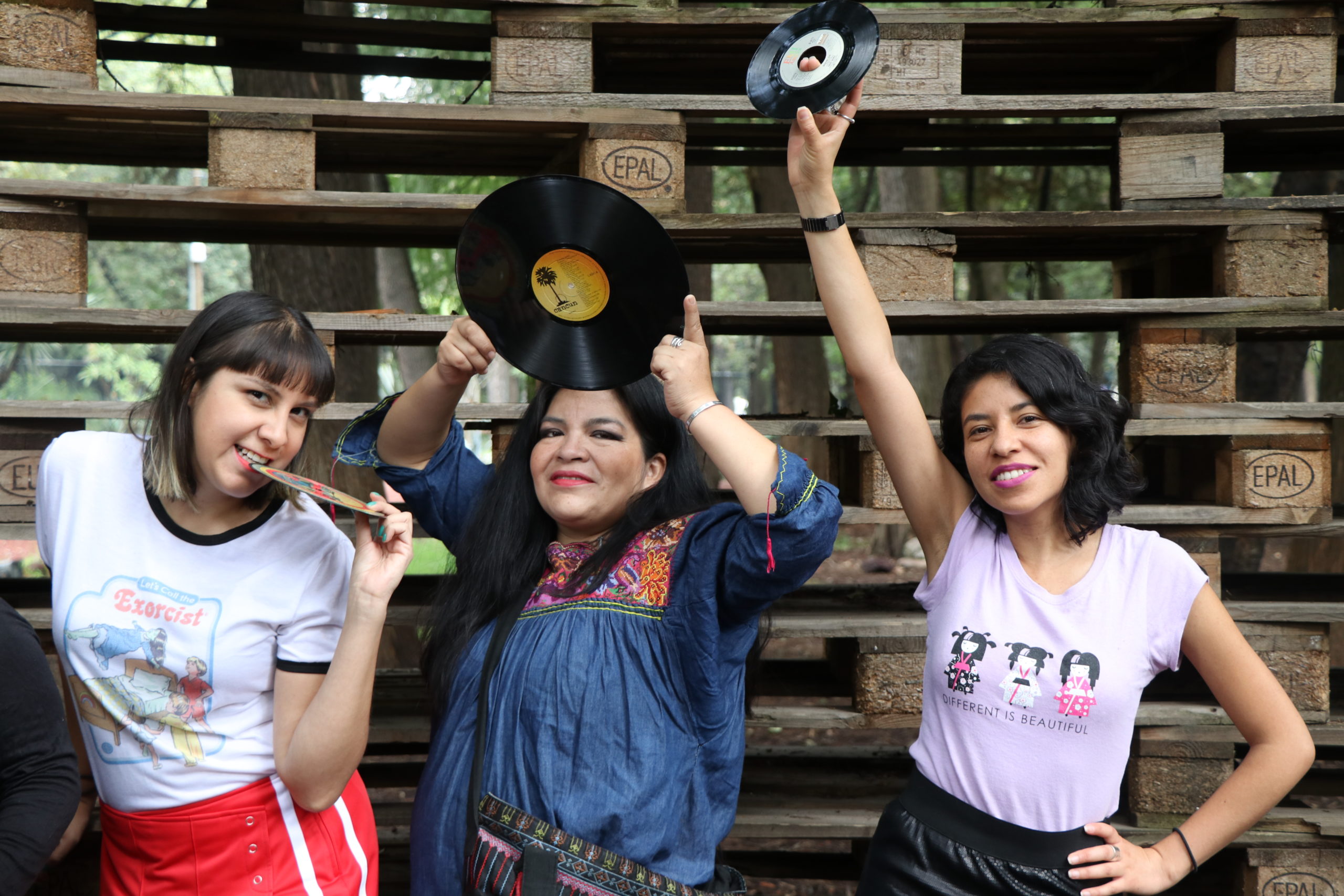 GET TO KNOW MEXICO BASED ALL WOMEN COLLECTIVE “MUJERES VINILERAS” [@vinilerasmx]